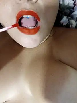 Snapshot of carola_hotwife chatting on March 2025 07:59:02 PM carola hotwife online show from March 2025 07:59:02 PM