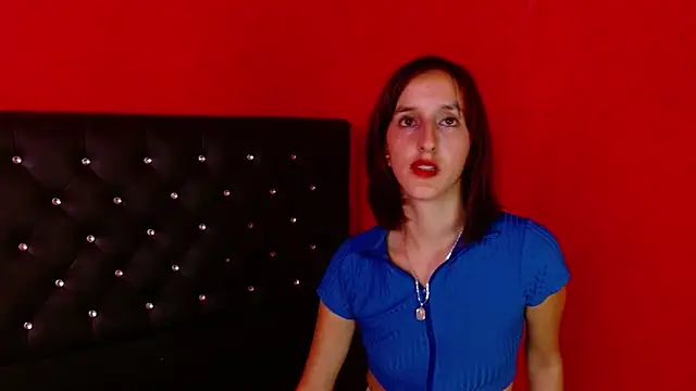 Snapshot of Ambar_Roux_ chatting on December 2024 04:08:02 PM Ambar Roux online show from December 2024 04:08:02 PM