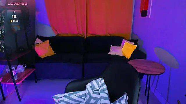 Bunny  of love online show from December 2024 01:40:01 PM