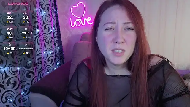 KellyCrystall online show from December 2025 07:15:02 AM