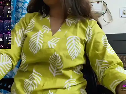 Snapshot of Reika_01 chatting on June 2026 01:58:01 AM Reika 01 online show from June 2026 01:58:01 AM