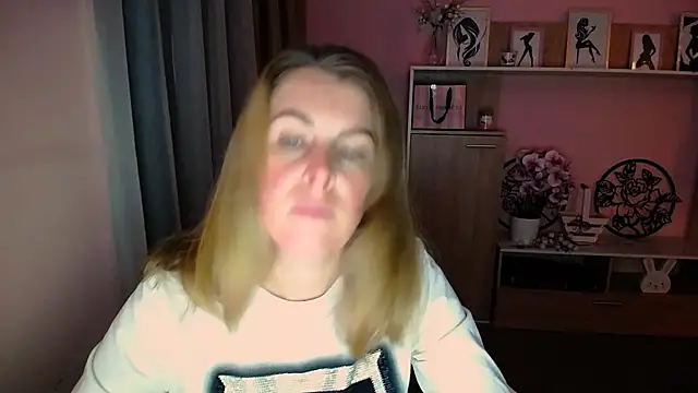 Hot Milady online show from December 2024 11:36:02 AM