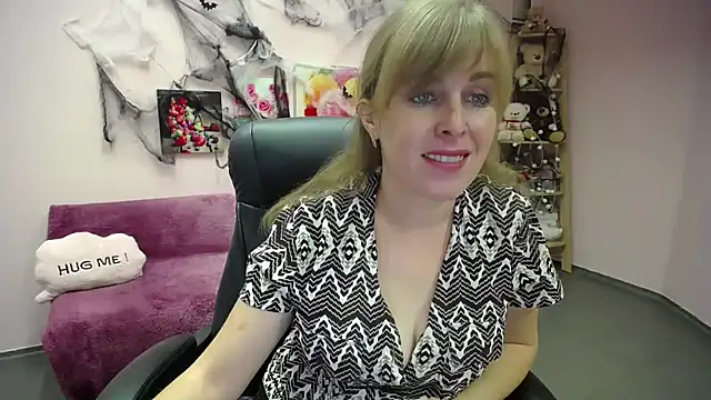 Hot Milady online show from October 2025 06:56:01 AM