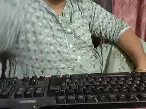 Snapshot of Naughty_Nityaa chatting on January 2025 09:33:01 AM Naughty Nityaa online show from January 2025 09:33:01 AM
