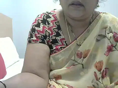 Snapshot of Naughty_Nityaa chatting on January 2025 07:42:01 AM Naughty Nityaa online show from January 2025 07:42:01 AM