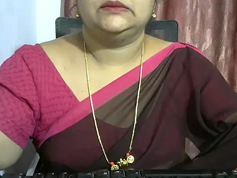 Snapshot of Naughty_Nityaa chatting on January 2025 05:26:01 PM Naughty Nityaa online show from January 2025 05:26:01 PM
