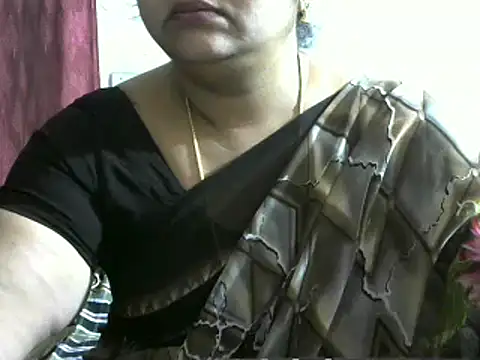 Snapshot of Naughty_Nityaa chatting on January 2025 10:20:01 AM Naughty Nityaa online show from January 2025 10:20:01 AM