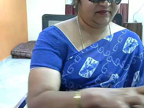 Snapshot of Naughty_Nityaa chatting on February 2025 03:21:02 PM Naughty Nityaa online show from February 2025 03:21:02 PM