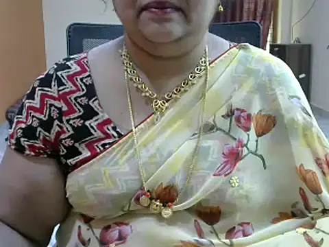 Snapshot of Naughty_Nityaa chatting on February 2025 06:51:02 AM Naughty Nityaa online show from February 2025 06:51:02 AM