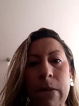 Snapshot of Katalina_S3xy chatting on January 2025 12:35:01 PM Katalina S3xy online show from January 2025 12:35:01 PM