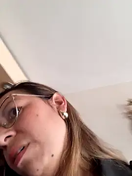 Snapshot of Katalina_S3xy chatting on February 2025 03:31:01 PM Katalina S3xy online show from February 2025 03:31:01 PM