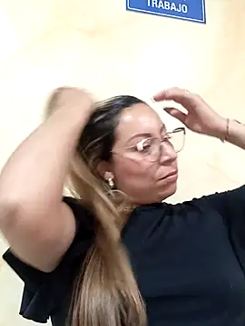 Snapshot of Katalina_S3xy chatting on February 2025 03:53:02 PM Katalina S3xy online show from February 2025 03:53:02 PM