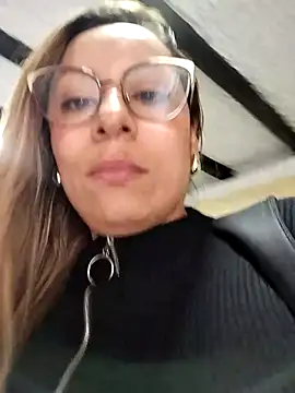 Snapshot of Katalina_S3xy chatting on February 2025 05:46:02 PM Katalina S3xy online show from February 2025 05:46:02 PM