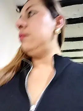 Snapshot of Katalina_S3xy chatting on February 2025 01:32:01 PM Katalina S3xy online show from February 2025 01:32:01 PM