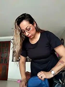 Snapshot of Katalina_S3xy chatting on February 2025 02:26:01 PM Katalina S3xy online show from February 2025 02:26:01 PM