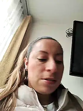 Snapshot of Katalina_S3xy chatting on March 2025 12:57:02 PM Katalina S3xy online show from March 2025 12:57:02 PM