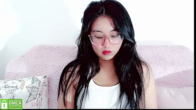 Snapshot of mariana_katto chatting on October 2025 03:11:02 PM mariana katto online show from October 2025 03:11:02 PM