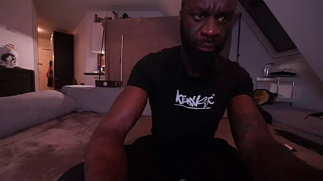 MacTroy online show from January 2025 08:05:02 PM