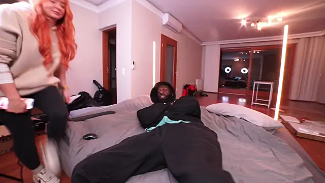 MacTroy online show from January 2025 09:41:01 PM