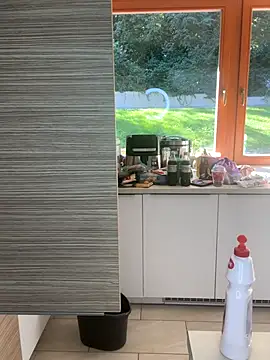 MacTroy online show from September 2025 01:12:02 PM