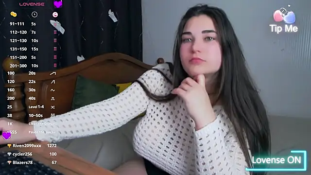 Snapshot of Lillianhot68 chatting on February 2025 02:24:01 PM Lillianhot68 online show from February 2025 02:24:01 PM