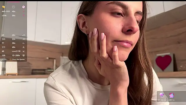 HellPeach online show from October 2025 08:53:02 PM