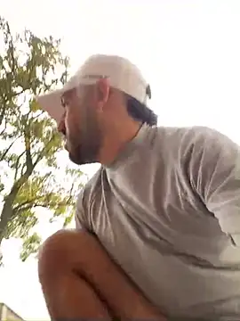 Snapshot of JuanZapata33 chatting on December 2024 05:45:02 PM JuanZapata33 online show from December 2024 05:45:02 PM