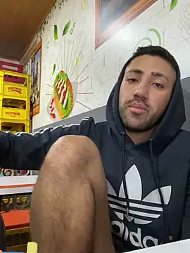 Snapshot of JuanZapata33 chatting on December 2024 09:24:01 PM JuanZapata33 online show from December 2024 09:24:01 PM