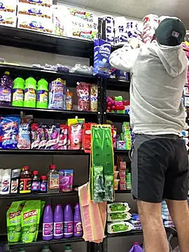 Snapshot of JuanZapata33 chatting on March 2025 06:22:02 PM JuanZapata33 online show from March 2025 06:22:02 PM