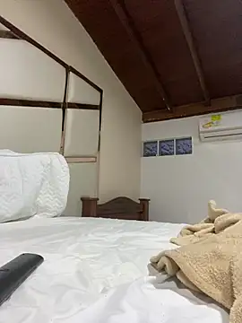 Snapshot of JuanZapata33 chatting on March 2025 11:34:02 PM JuanZapata33 online show from March 2025 11:34:02 PM