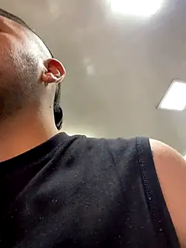 Snapshot of JuanZapata33 chatting on September 2025 09:47:02 PM JuanZapata33 online show from September 2025 09:47:02 PM