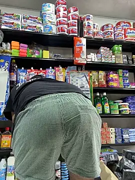 Snapshot of JuanZapata33 chatting on September 2025 04:55:02 PM JuanZapata33 online show from September 2025 04:55:02 PM