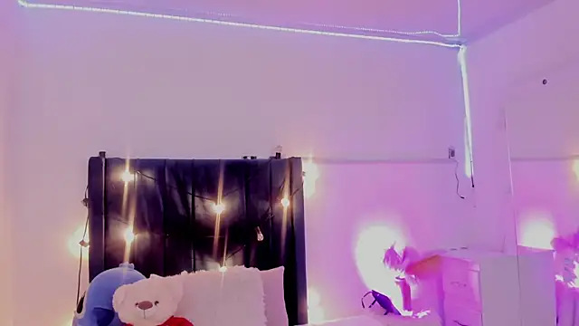 CamiloDoumit online show from January 2025 03:58:01 PM