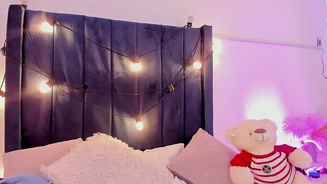 CamiloDoumit online show from January 2025 02:39:01 PM