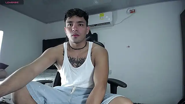 man dur07 online show from December 2024 09:01:01 PM