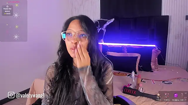 Valery wang online show from October 2025 11:40:01 AM