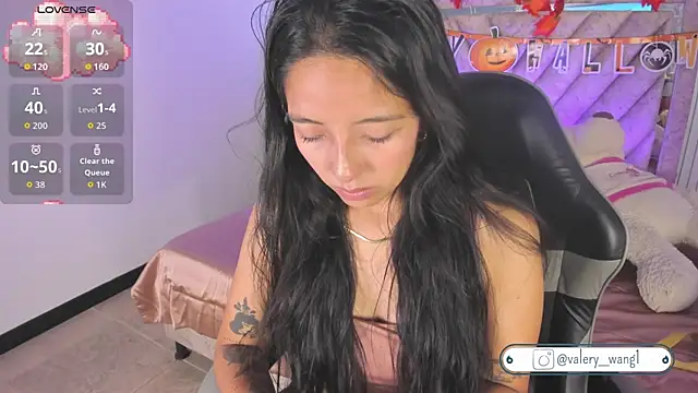 Valery wang online show from October 2025 11:56:02 AM