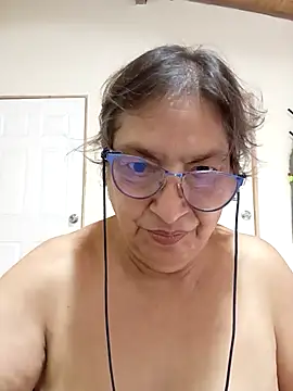 florecita69 online show from October 2025 02:21:02 PM