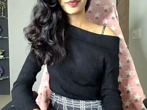 Snapshot of CUTE_princess_143 chatting on January 2025 06:17:01 PM CUTE princess 143 online show from January 2025 06:17:01 PM