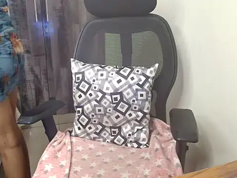 Snapshot of CUTE_princess_143 chatting on September 2025 12:09:01 PM CUTE princess 143 online show from September 2025 12:09:01 PM