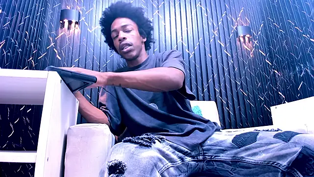 LarryCollin online show from September 2025 03:11:01 AM