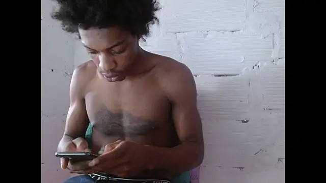 LarryCollin online show from November 2025 04:29:01 PM