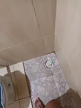 Snapshot of 1995eduardo chatting on February 2025 08:47:02 PM 1995eduardo online show from February 2025 08:47:02 PM