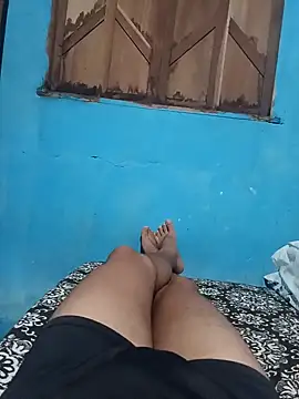 Snapshot of 1995eduardo chatting on February 2025 11:52:02 PM 1995eduardo online show from February 2025 11:52:02 PM