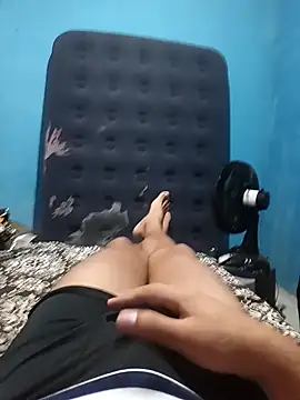 Snapshot of 1995eduardo chatting on February 2025 11:36:01 PM 1995eduardo online show from February 2025 11:36:01 PM