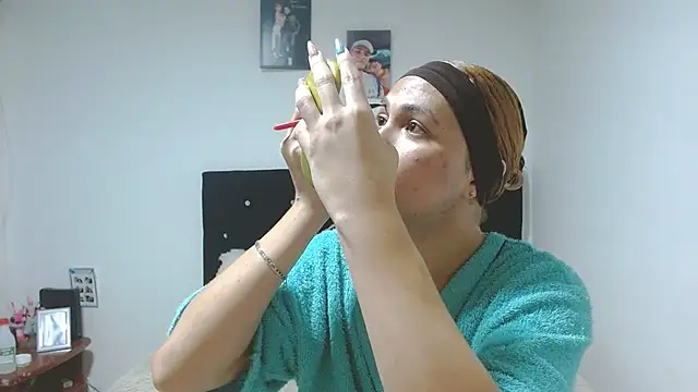 giuliana andrade online show from October 2025 11:38:02 PM