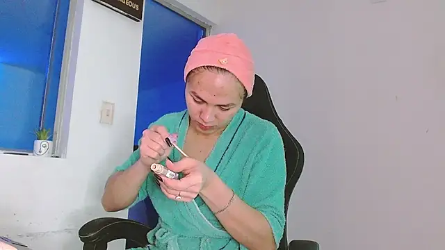 giuliana andrade online show from March 2026 12:16:01 AM