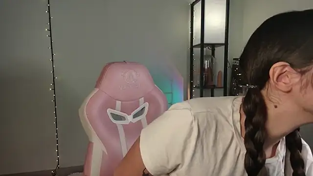 purrrrrrrrr online show from December 2024 01:17:01 PM