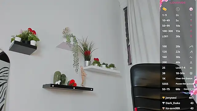 Fog Foggy Love online show from March 2025 03:01:02 AM