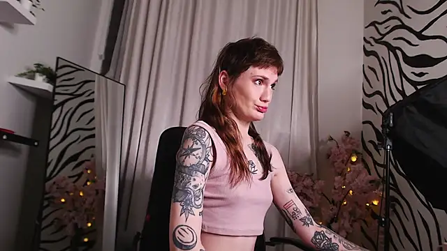 Fog Foggy Love online show from October 2025 08:42:01 PM